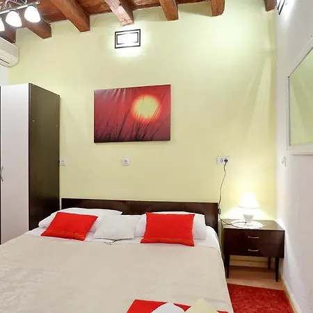 Apartment City Center Dragica *